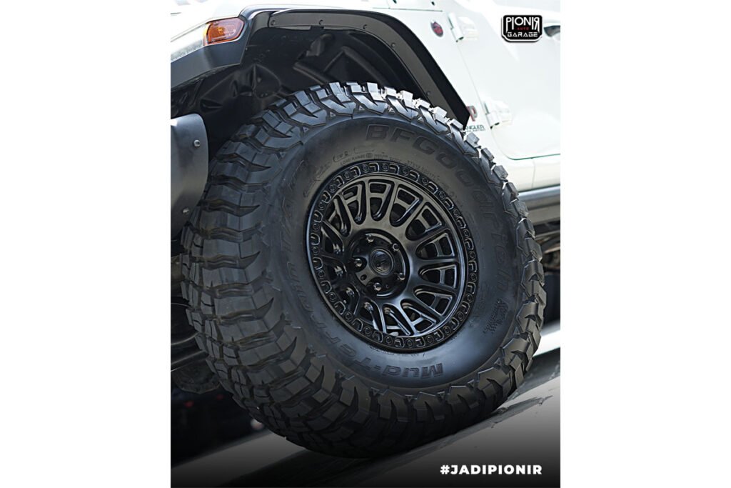 Ban BFGoodrich Mud-Terrain T/A KM3 ready stock di Pionir Auto Garage, workshop modifikasi Jeep terpercaya di Jakarta Indonesia