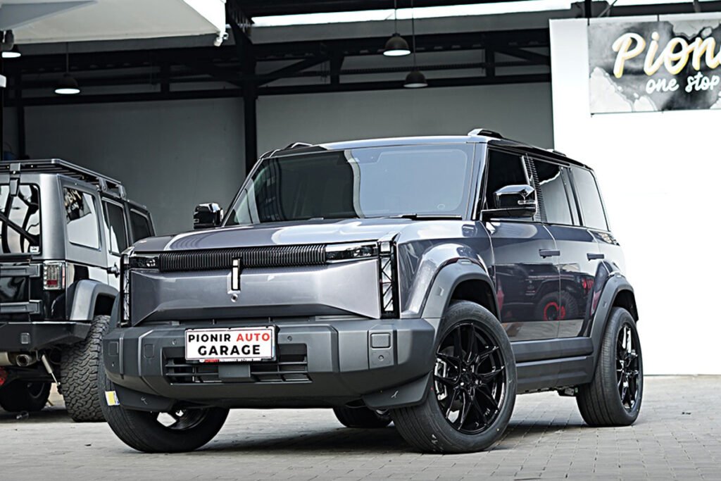 Chery J6 hasil modifikasi dengan velg SSW ring 20 dan ban Goodyear di Pionir Auto Garage