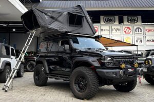 Modifikasi GWM Tank 300 Top Fire Darkest + Overland Camping di Pionir Auto Garage nih