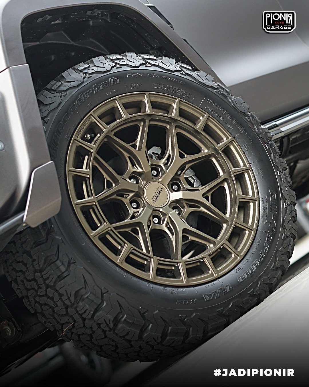 GWM Tank 300 Brabus Style Abu-Abu 4