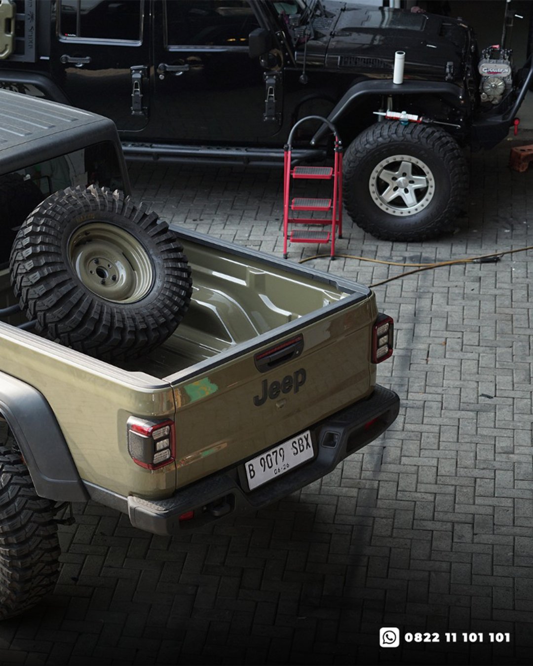 Tampak Belakang Jeep Gladiator Om Mobi 2
