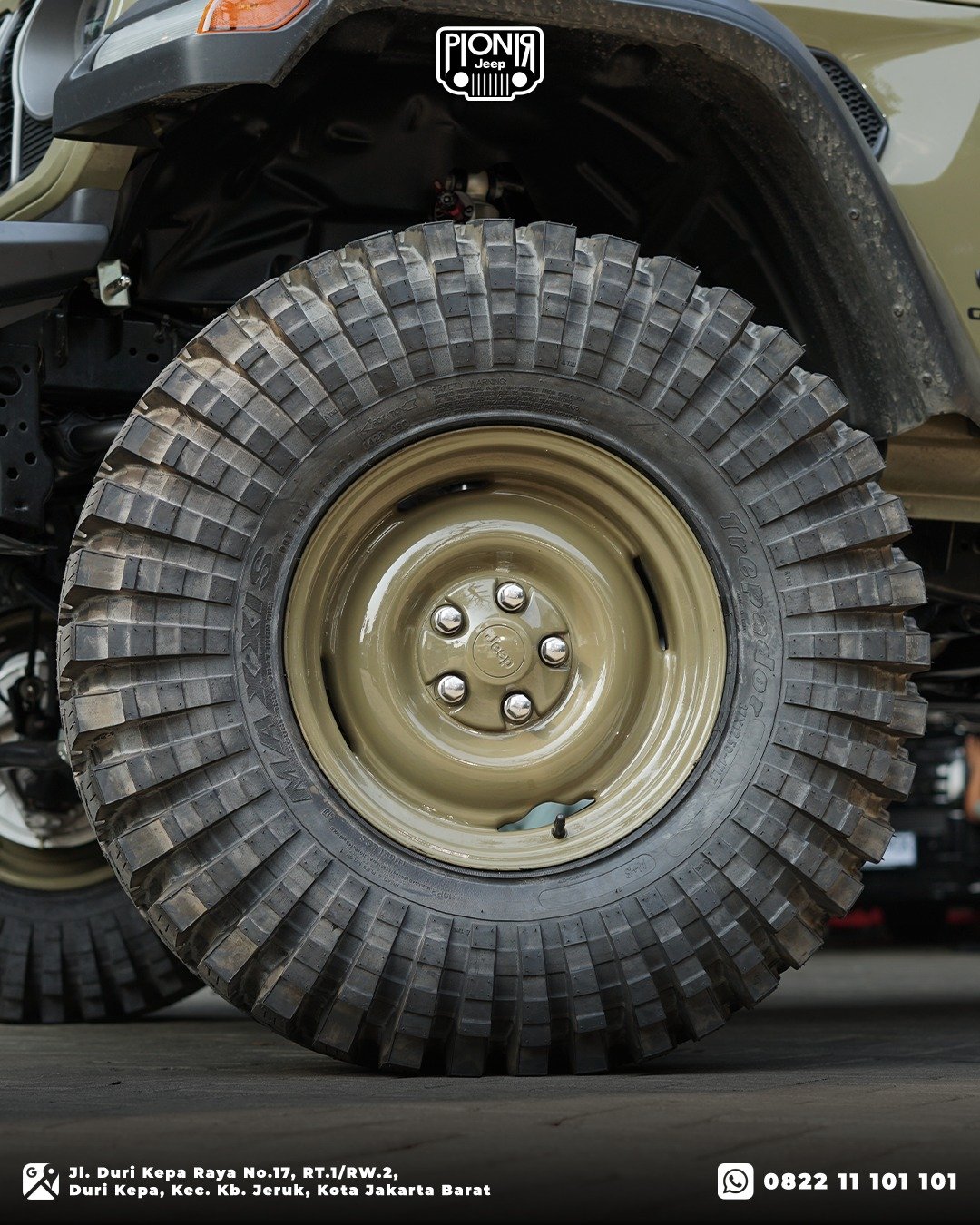 Velg OEM Steel Wheel Olive Drab dan Ban Maxxis Trepador