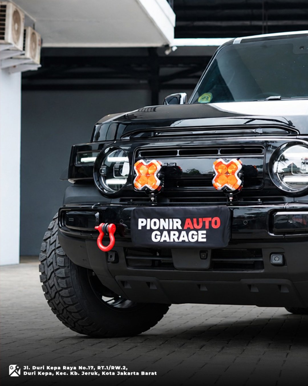 Tampak depan modifikasi iCAR V23 dengan Lampu Novsight Halo Pro dan velg 305 Forged